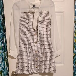 Chic White and Black Women's Top